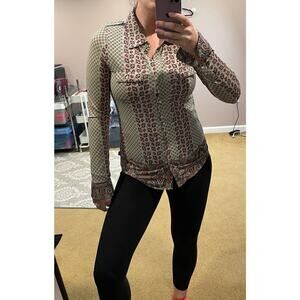 VERTIGO Snap Front Blouse Medium